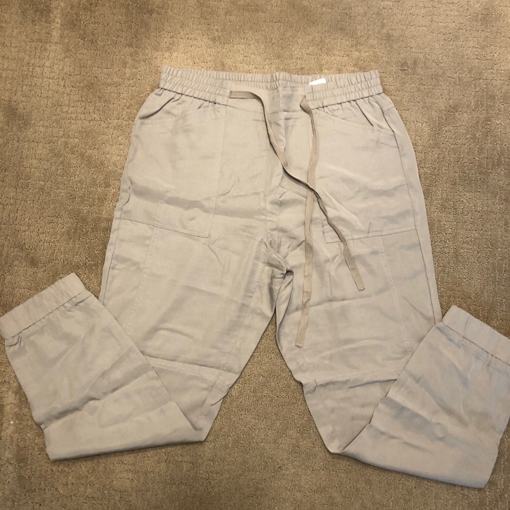 Lightweight Banana Republic jogger pants size 12